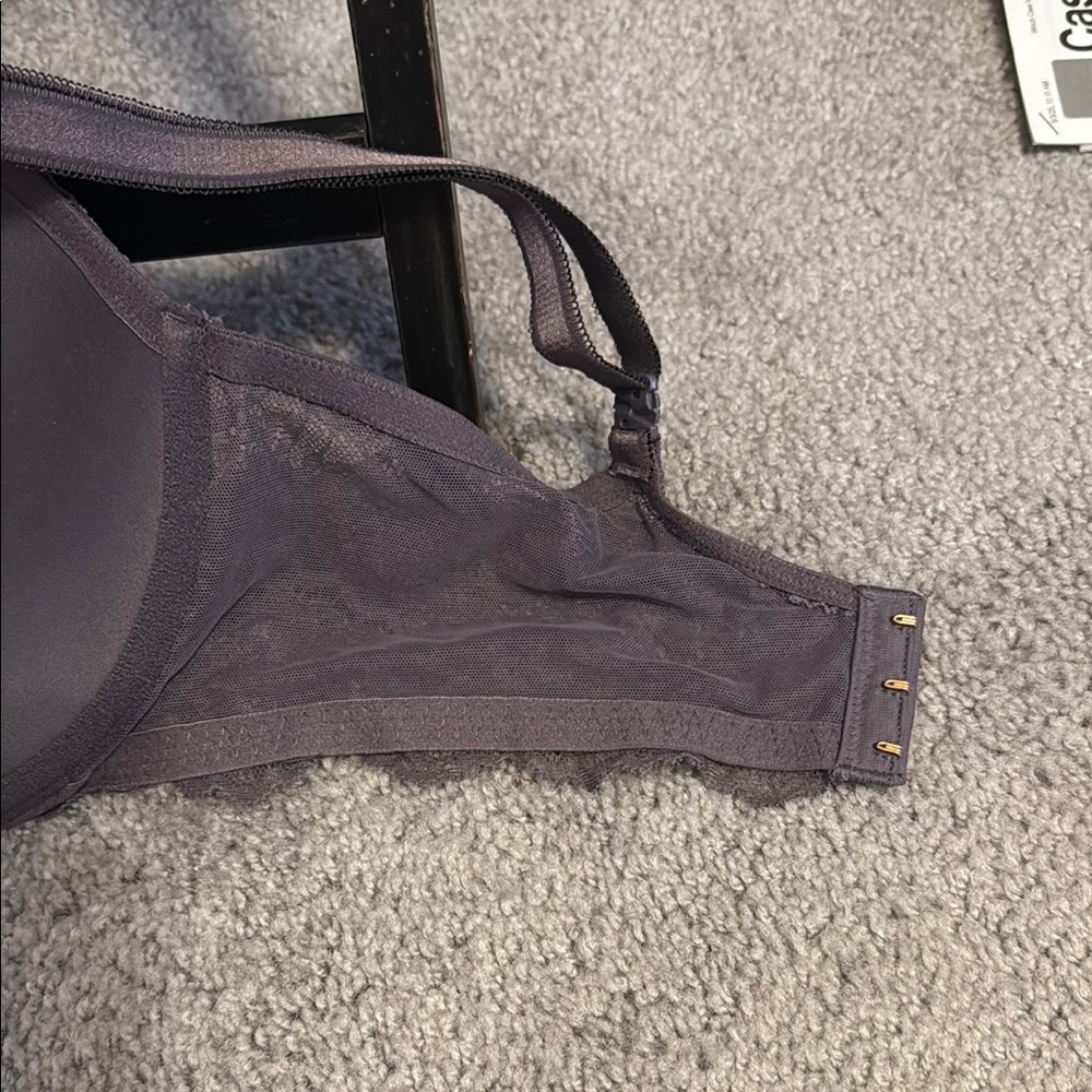 Victoria's Secret Gray Lace Push-Up Bra - Picture 6 of 9